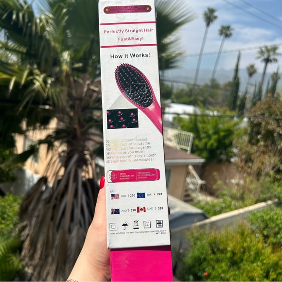 The LUV straightening Brush - pink - Picture 3 of 6